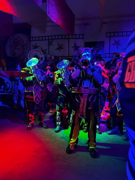 21f1b2bb-cfcf-448a-9ac3-81cf0a4258a6-768x1024